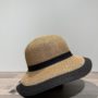 Chapeau cloche taupe-noir ajustable