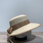 Casquette visière beige ajustable avec ruban